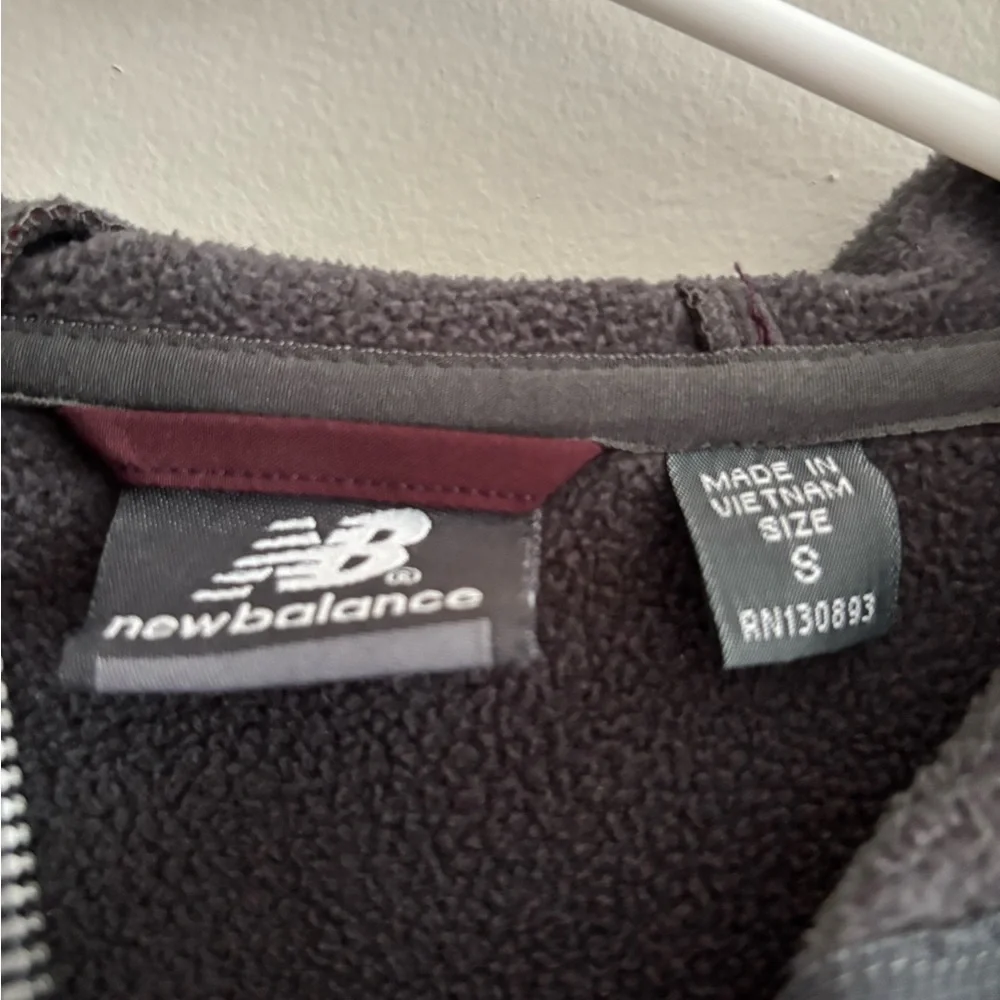 New Balance Women's Burgundy Utility Jacket - Picture 3 of 4